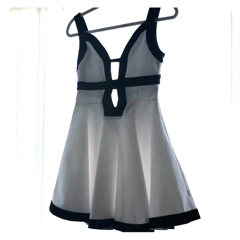 Lovecat plunge neckline black and white dress